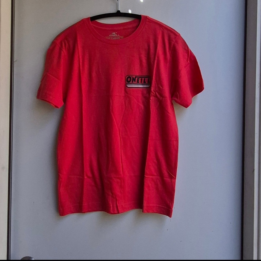 O'NEILL BOYS T-SHIRT COLOR RED. SIZE MEDIUM .
COTTOM.